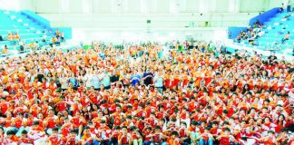Mayor Greg Gasataya led the ceremonial send-off of Bacolod City’s 902-member delegation to the Negros Island Region Athletic Association Meet 2026 on February 25 at Bacolod City National High School. More than 900 student-athletes, coaches, and training staff gathered as the city released P12,500 in financial assistance to each delegate in preparation for the regional competition. BCCO-PIO