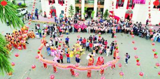 Provincial officials joined members of the Filipino-Chinese community during the Lion and Dragon Eye Dotting Ceremony held in front of the Capiz Provincial Capitol on February 16, marking the start of the Chinese New Year 2026 celebration.  CAPIZ PROV’L GOV’T COMMUNICATIONS GROUP