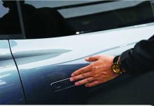 Hidden car door handles are widely used in China’s new energy vehicle market, which includes electric vehicles as well as hybrid cars and those powered by fuel cells. GETTY IMAGES