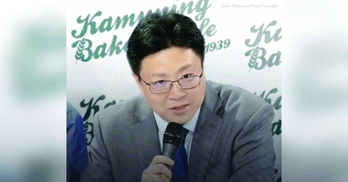 PH slams China copy_superimposed Chinese Embassy spokesperson Ji Linpeng cautioned that strained relations could carry heavy economic costs to the Philippines.