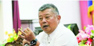 Ombudsman Jesus Crispin “Boying” Remulla seeks clarification from House Speaker Faustino “Bojie” Dy III regarding the process for releasing congressmen’s Statements of Assets, Liabilities, and Net Worth, which are considered key evidence in the ongoing probe into the alleged misuse of public funds.