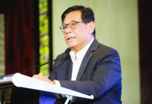 SEC to jack up lending firms’ capital requirement Securities and Exchange Commission chair Francis Lim says that at present, a single lending company could create multiple lending platforms. It’s seen as easy as creating a new website or app under just one incorporated entity. SEC PHOTO