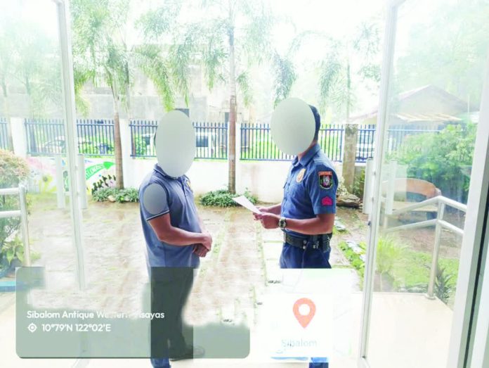 Alias “Jes” (left) was arrested by officers of the Sibalom Municipal Police Station in Antique on Feb. 9, 2026. He faces acts of lasciviousness charges. ANTIQUE PPO PHOTO