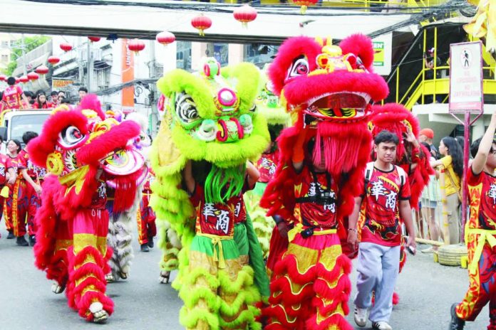 chinese new year iloilo Hua Siong College of Iloilo performers