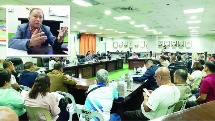ime tanod incentives copy_compressed_compressed Barangay officials attend a committee hearing at the Sangguniang Panlalawigan of Iloilo where Provincial Board member June Mondejar (inset), chair of the Committee on Public Order and Security, said incomplete and inconsistent documentary requirements have stalled the release of the ₱2,000 annual incentive for nearly 20,000 barangay tanods. IME SORNITO/PN
