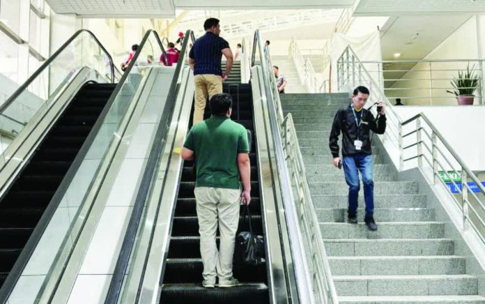 These are the newly operational escalators at the Iloilo International Airport passenger terminal. The Civil Aviation Authority of the Philippines says these are part of the ongoing terminal upgrade aimed at improving passenger convenience and airport efficiency. PHOTO FROM CAAP AREA VI FACEBOOK PAGE