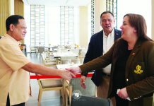 Iloilo Province targets Canadian investments; Defensor pushes agri-value chain, digital health, BPO in trade talks Iloilo Province’s Gov. Arthur Defensor Jr. (left) greets Senior Trade Commissioner Janine Fiddler of the Embassy of Canada to the Philippines during a meeting at Courtyard by Marriott Iloilo on Feb. 25, where they discussed potential Canadian investments in Iloilo’s agriculture, digital health, BPO, smart city, and solid waste management sectors. BALITA HALIN SA KAPITOLYO