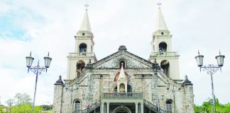 The Candelaria Fiesta honors Nuestra Señora de la Candelaria (Our Lady of Candles), the patroness of Jaro, Iloilo City. It is one of the biggest religious fiestas in the country, drawing thousands of devotees to the Jaro Metropolitan Cathedral. AJ PALCULLO/PN
