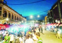 3-DAY NIGHT MARKET SET: Vendors, artists to turn Iloilo City’s Calle Real into festive Valentine hub A festive crowd filled Calle Real during the inaugural Iloilo City Night Market held in 2024 as part of the Iloilo Charter Day celebration. The three-night event featured over 100 food stalls, marking the city’s first large-scale night market. Photo courtesy of Ma. Theresa Ladiao/PN