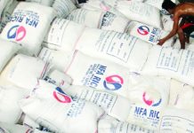 NFA eyes P912M in revenues in ‘aging’ rice auction The National Food Authority assured that the rice stocks to be auctioned passed laboratory tests and “good and fit for human consumption." File photo by RAFFY LERMA/Philippine Daily Inquirer