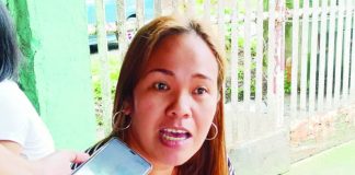 “Okay man na sa bata maka-cellphone, pero guide-dan lang,” says Arlynn Ablania of Barangay Ingore, La Paz, Iloilo City. AJ PALCULLO/PN