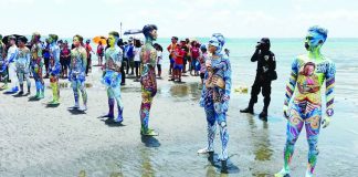 Paraw Regatta Festival’s Pinta Tawo is a body-painting competition showcasing Ilonggo art and culture. For this year’s edition of the festival, Pinta Tawo returns on March 1 with a fresh theme that fuses gastronomy and creativity. Participating artists will be required to integrate Ilonggo dishes and food traditions into their artworks. AJ MARCELO PALCULLO/PN