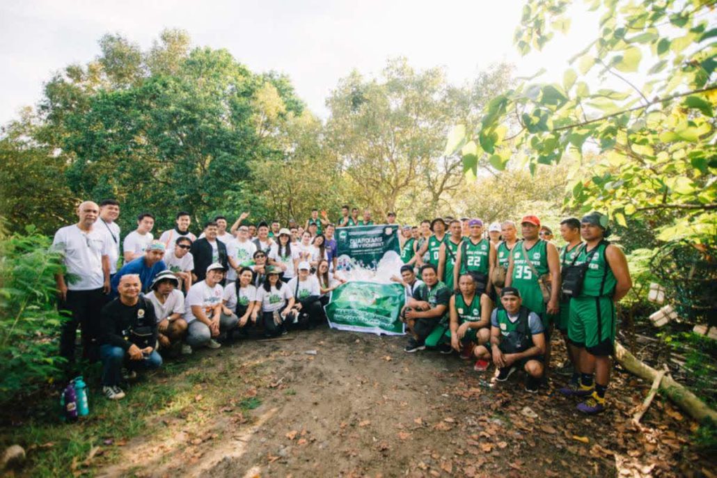 Volunteers composed of MORE Power employees united for a mangrove and tree-planting activity along the coast of Hinactacan, La Paz, Iloilo City.