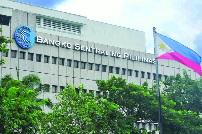 BSP_cash_withdrawals.JPG_resized_compressed The Bangko Sentral ng Pilipinas says that under its Circular 1230 issued on Feb. 27, 2026, depositors may withdraw up to P1 million without enhanced due diligence. PHOTO COURTESY OF BOMBO RADYO CAUAYAN