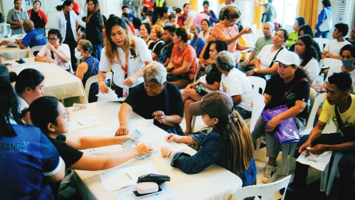 Bacolod cash aid copy A total of 64 families affected by recent fires in Barangays 2, 10, and Singcang-Airport in Bacolod City received financial assistance during a payout under the city’s Assistance to Individuals in Crisis Situation (AICS) program on March 10. MAYOR GREG GASATAYA FB PHOTO