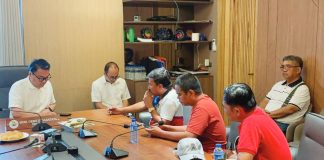 Transport leaders engaged in a dialogue with Bacolod City Mayor Greg Gasataya on March 23, discussing fuel subsidy concerns and assistance for public utility vehicle drivers amid rising fuel prices. BCCO-PIO