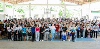 College students in Jordan, Guimaras received P2,500 each in educational assistance during a distribution at the GUIMELCO Covered Gym, as part of the provincial government’s continuing support for youth education. PROVINCE OF GUIMARAS PHOTO