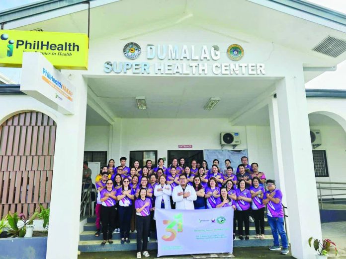 PhilHealth_Capiz_resized_compressed Health workers and program partners conducted a Liveness Check dry run for PhilHealth’s YAKAP and GAMOT programs in selected health facilities in Capiz. AMIGO MARY JANE VALDERAMA FB PHOTO