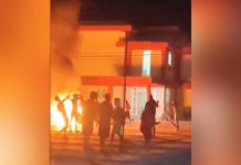Cuban protesters ransack Communist office as energy crisis deepens Cuban protesters burn objects in front of the Communist Party office. Discontent among Cubans has been mounting over rolling blackouts and shortages of food, fuel and medicine, among others. BBC