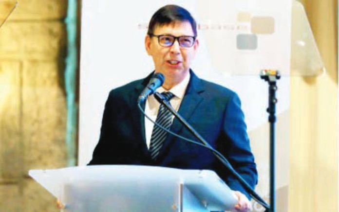 diesel "The oil diplomacy ably conducted by energy officials led by Secretary Sharon Garin has resulted in the firm order of 1.04 million barrels of diesel, with the first batch arriving this week," says Executive Secretary Ralph Recto. PNA FILE PHOTO