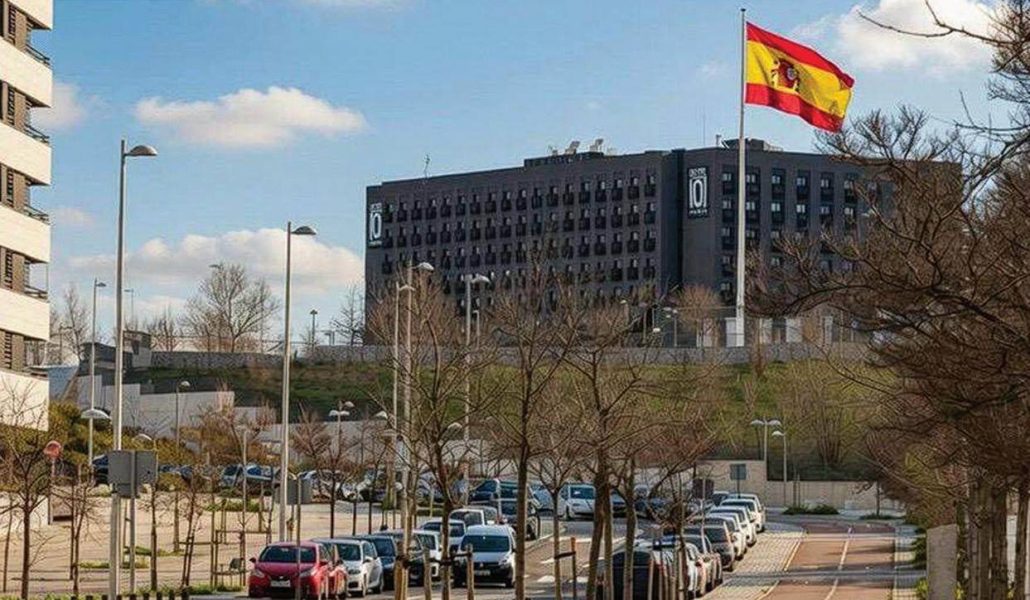 Actual exterior and interior photos of the 680-room Hotel101-Madrid, Spain
