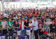 PCSO, MMDA, Quezon City LGU distribute immediate relief to 2,000 families affected by Quezon City fire