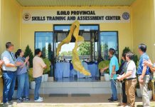 Iloilo’s Gov. Arthur Defensor Jr. and Technical Education and Skills Development Authority secretary-tgeneral Jose Francisco Benitez, together with provincial and TESDA officials, unveil the marker for the Iloilo Provincial Skills Training and Assessment Center inside the Iloilo District Jail in Barangay Nanga, Pototan town on March 15, 2026. The facility will provide vocational training and livelihood skills to persons deprived of liberty to help prepare them for reintegration into society.