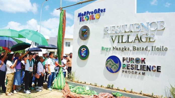ime resilience village (1) copy Iloilo’s Gov. Arthur Defensor Jr. leads the unveiling of the “Resilience Village” marker in Brgy. Nangka, Batad, formally turning over permanent housing units to families relocated from a landslide-prone area under the province’s Purok Resilience Program. PHOTO FROM BALITA HALIN SA KAPITOLYO
