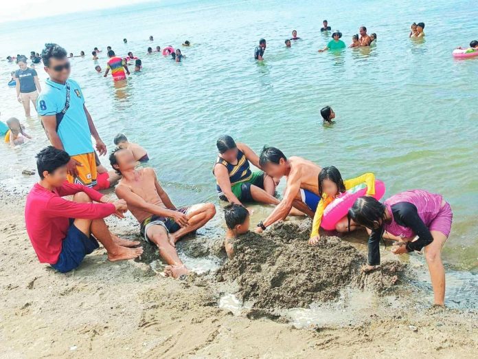 neljoy drowning BEACH FUN, SAFETY FIRST. Families flock to the shoreline for summer and Holy Week break – but constant supervision, life vests, and discipline around the water remain crucial to prevent drowning incidents, according to the Department of Health. AJ PALCULLO/PN