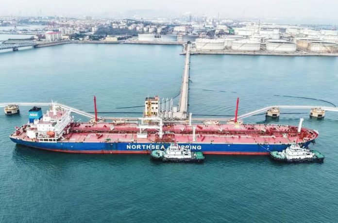 oil stays copy An oil tanker unloads crude oil at a terminal at the port in Qingdao, in China’s eastern Shandong province on March 11, 2026. PHOTO BY CN-STR / AFP