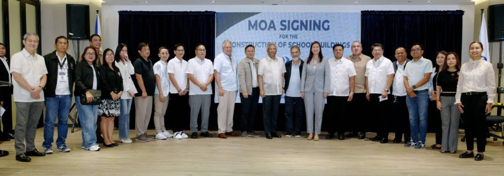 PAGCOR Chairman and CEO Alejandro H. Tengco and Education Secretary Sonny Angara (center) join Department of Education and local government unit representatives during the signing of the Memorandum of Agreement for PAGCOR’s school building project on March 25 at the PAGCOR corporate office in Pasay City.