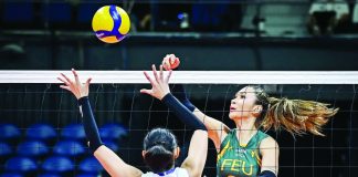 Far Eastern University Lady Tamaraws’ Jazlyn Ellarina scores against the defense of Negrense Jihan Chuatico of Ateneo de Manila University Blue Eagles. UAAP PHOTO