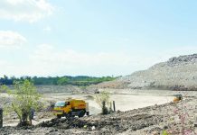 Victorias LGU withdraws bid to use Bacolod landfill Construction of Cell No. 5 at the Bacolod City sanitary landfill in Barangay Felisa reaches 75 percent completion as of April 2026, with the facility expected to be operational by June to address the city’s growing waste disposal needs. MAE SINGUAY/PN