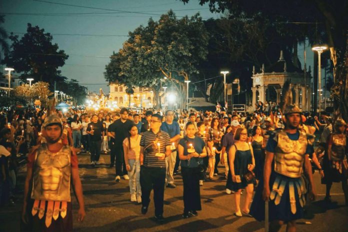 Capiz holyweek copy Devotees and Catholic faithful marched along major streets in Roxas City, continuing an annual Holy Week tradition that reflects their deep faith and devotion to Jesus Christ. MAYOR RONNIE DADIVAS FB PHOTO