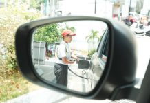 Safe passage deal with Iran won’t lower fuel prices yet — DOE FRONTLINE DUTY. A female worker refuels a vehicle at a gasoline station along Tomas Morato Avenue in Quezon City. Since global oil market forces remain the primary driver of pump costs, the Department of Energy says the newly secured safe passage arrangement for Philippine vessels through the Strait of Hormuz in Iran will not immediately translate into lower fuel prices. PNA