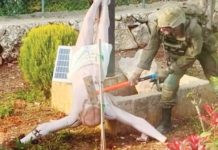 Israeli soldiers punished over vandalism of Jesus’ crucifixion statue in Lebanon An Israeli soldier uses an implement to hit the face of an upturned statue of Jesus Christ in southern Lebanon. REUTERS