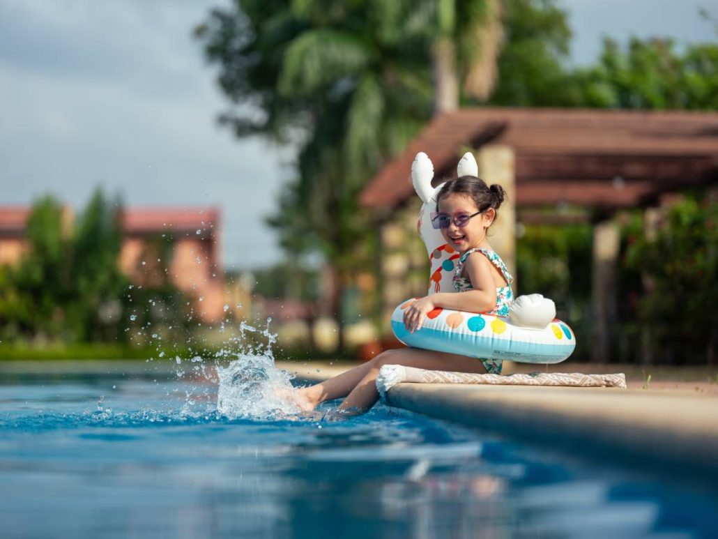 At the communities’ core are clubhouses with function rooms, swimming pools, ball courts, playgrounds, and open spaces, where homeowners and guests can bond and rejuvenate.