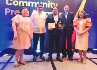Panay News’ Daniel S. Fajardo II shares the stage with Philippine Press Institute officials after receiving the Best Editorial Page award — reaffirming the paper’s strong voice in regional opinion journalism – during the 2024 Community Press Awards held at Eastwood Richmonde Hotel, Quezon City on June 27, 2025.
