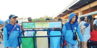 Vendors and customers at Pueblo Market in Roxas City are encouraged to follow proper waste segregation using designated bins for recyclable, special, and food waste, as part of the city government’s campaign to promote cleanliness and environmental responsibility. MAYOR RONNIE DADIVAS FB PHOTO