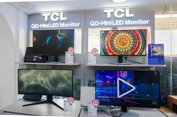 TCL Brings Its Signature Innovation to Your Desktop in Partnership with Circuit Base_1