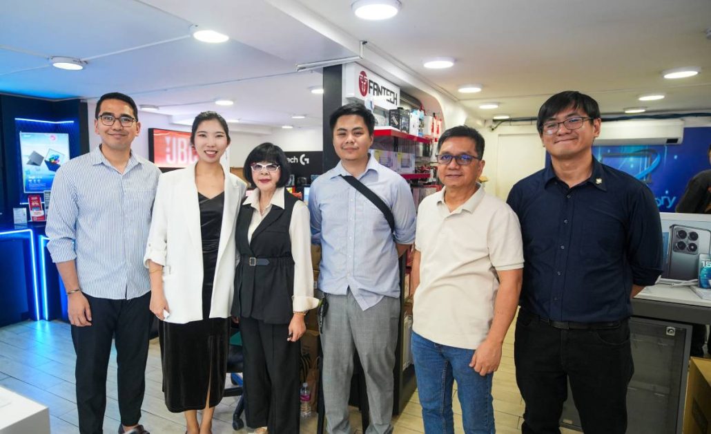 (L-R) TCL Brand Manager Joseph Cernitchez, TCL Assistant Product Manager Oriana Jang, Circuit Base President & CEO Margaret Tan Bueno, TCL B2B Sales Officer Alvin Racks Uy, Circuit Base Executive Officer Jovencito Almendras, and Brand Management Head Dustin Kwan.