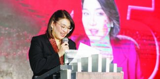Palace Press Officer Clarissa “Claire” Castro emphasizes the growing reliance of the public on credible news organizations in her keynote address during Panay News’ 45th anniversary celebration. “Kung kinakailangan kayo noon, mas kinakailangan namin kayo ngayon. Kailangan namin ang katotohanan, kaya kailangan namin ang Panay News,” she says.