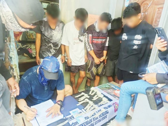 Operatives of the Iloilo Police Provincial Office conduct an inventory of 560 grams of suspected shabu, valued at P3.8 million, following a successful buy-bust operation in Barangay Poblacion Zone 1, Estancia, Iloilo, on Tuesday, April 7. Five suspects, including a 20-year-old high-value individual, were arrested. IPPO PHOTO