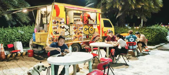 The Food Trucks Community expressed gratitude to the Iloilo City Council for the passage of the Food Trucks and Mobile Food Kiosks Ordinance. Under this policy, food truck operators can now legally conduct business and better serve the public.