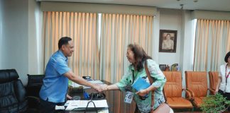 Gov. Arthur Defensor Jr. of Iloilo welcomes newly appointed Department of Health - Western Visayas director Dr. Helen Tobias at the Provincial Capitol on April 7, signaling strengthened collaboration to improve healthcare services across the province. PHOTO FROM BALITA HALIN SA KAPITOLYO