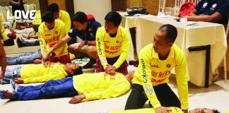 Tour guides and boatmen in Carles, Iloilo undergo hands-on basic life support training, practicing cardiopulmonary resuscitation and emergency response techniques as part of efforts to strengthen safety and preparedness in one of the province’s top island tourism destinations. DOT-6