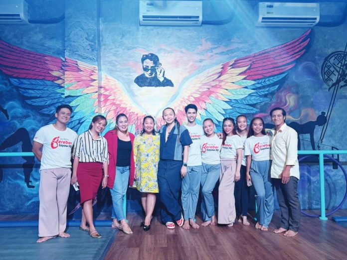 lfs1 Founder Novy Bereber with the Iloilo Bereber Dance Theater performers