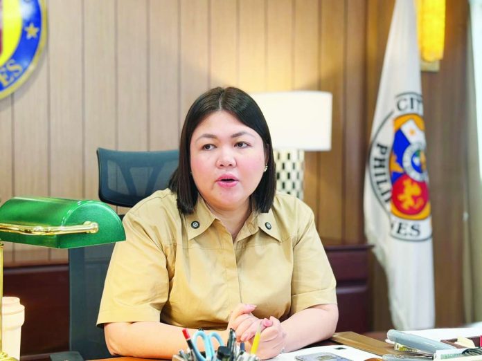 mai_troll_compressed_resized Iloilo City’s Mayor Raisa Treñas says the clearing operations are part of broader efforts to organize markets and ensure fairness, aligned with standard market codes implemented nationwide. MAI LADIAO/PN