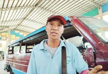 ENGINES RUNNING, PROFITS VANISHING: Traditional jeepney drivers push through fuel price surges that refuse to slow down “Mag anum ako ka libot, sang una ang tughong isa ka libo. Subong gatughong ka P2,000. Daw ginabuhi mo lang ‘ya gasoline companies,” laments 52-year-old jeepney driver Radey Gadian of Barotac Nuevo, Iloilo. NELJOY GALIGAO/PN