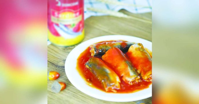 sardines_superimposed The Canned Sardines Association of the Philippines says higher fuel prices increase the cost of catching fish, which in turn raises production expenses for sardine makers. 21FOOD.COM PHOTO